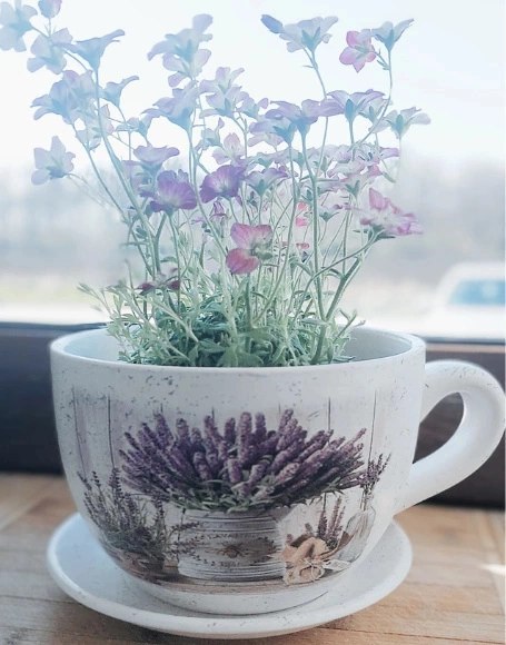 Ceramiczna doniczka filiżanka lawenda z podstawką (mała)