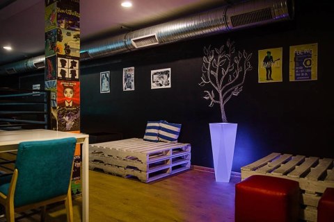 Donica Rossa 90 cm podświetlana LED RGB + pilot na zewnątrz